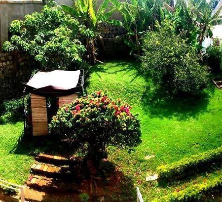 Le Fumoir Guest House Chambre Double Antananarivo Eksteriør bilde
