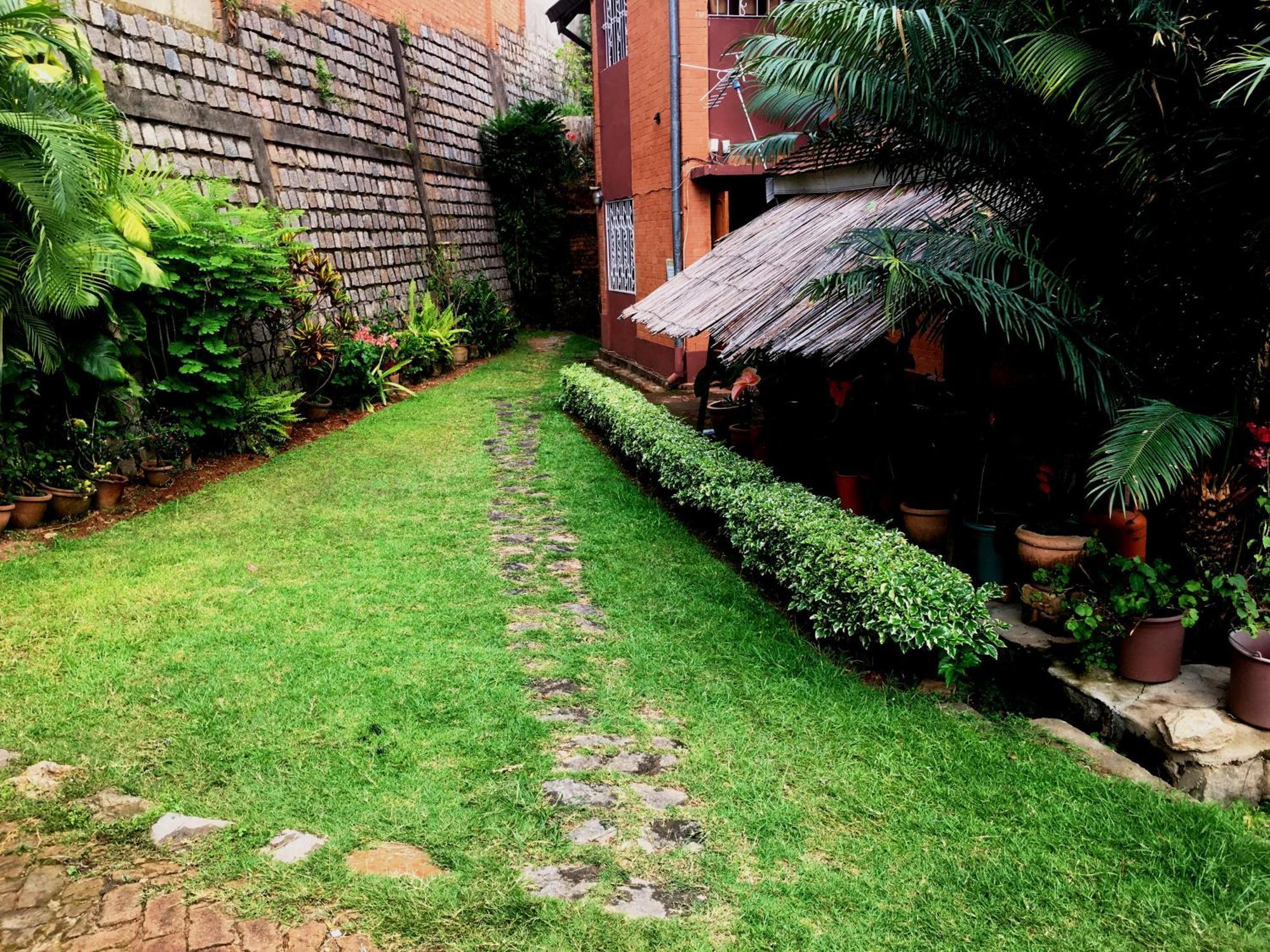 Le Fumoir Guest House Chambre Double Antananarivo Eksteriør bilde