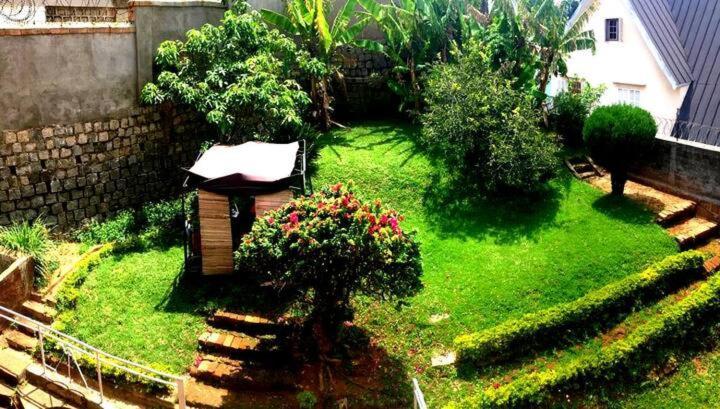Le Fumoir Guest House Chambre Double Antananarivo Eksteriør bilde